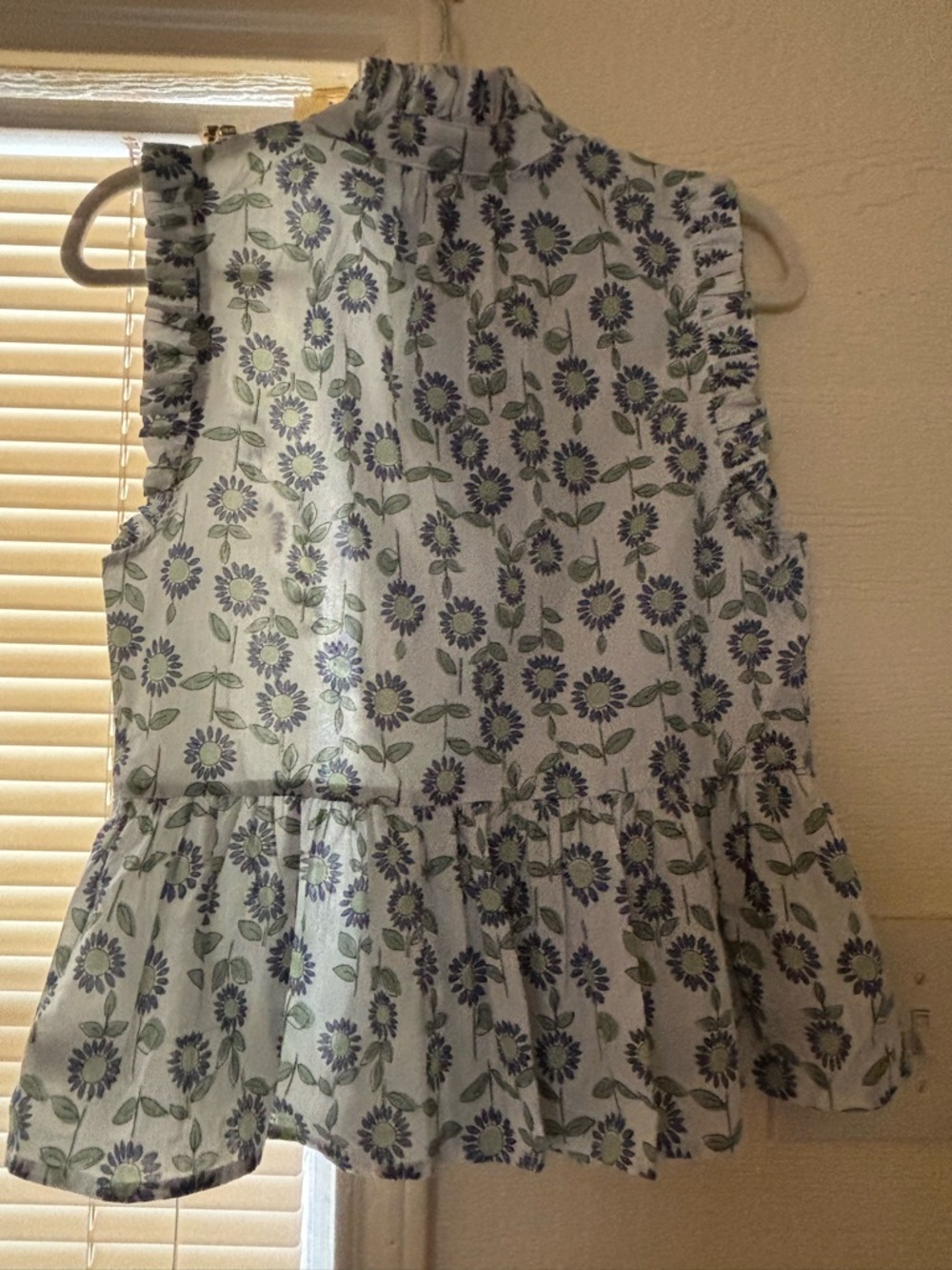 Entro Ruffle Peplum Top - Picture 4 of 6